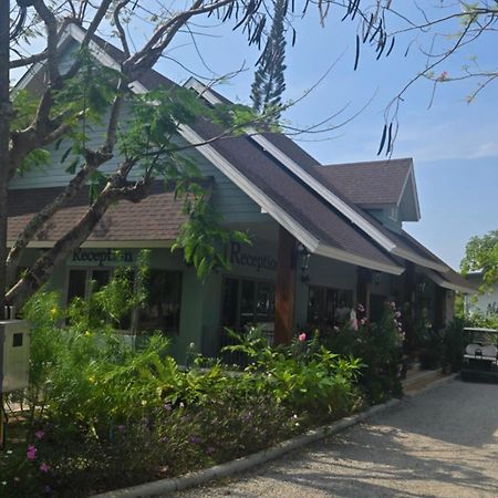 Boutique Villa White Dog Ban Bang Chak  Exterior foto